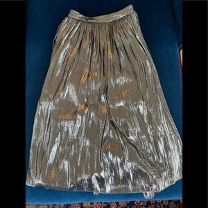 Alice + Olivia silver shimmering pleated skirt